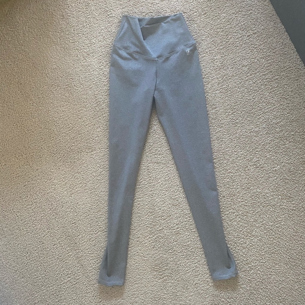 Abs2b brand new never worn marlyn booty scrunch